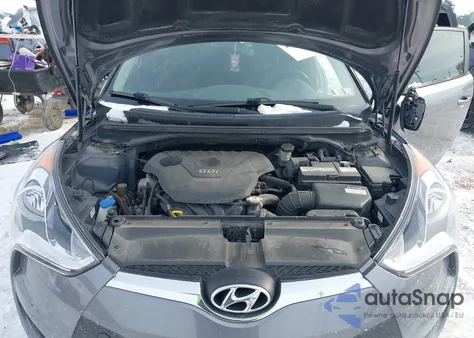 2016 Hyundai Veloster z USA, uszkodzony, nr VIN KMHTC6AD9GU260033